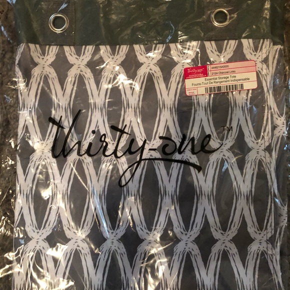 Set of 2 • Thirty One Totes - Picture 2 of 4